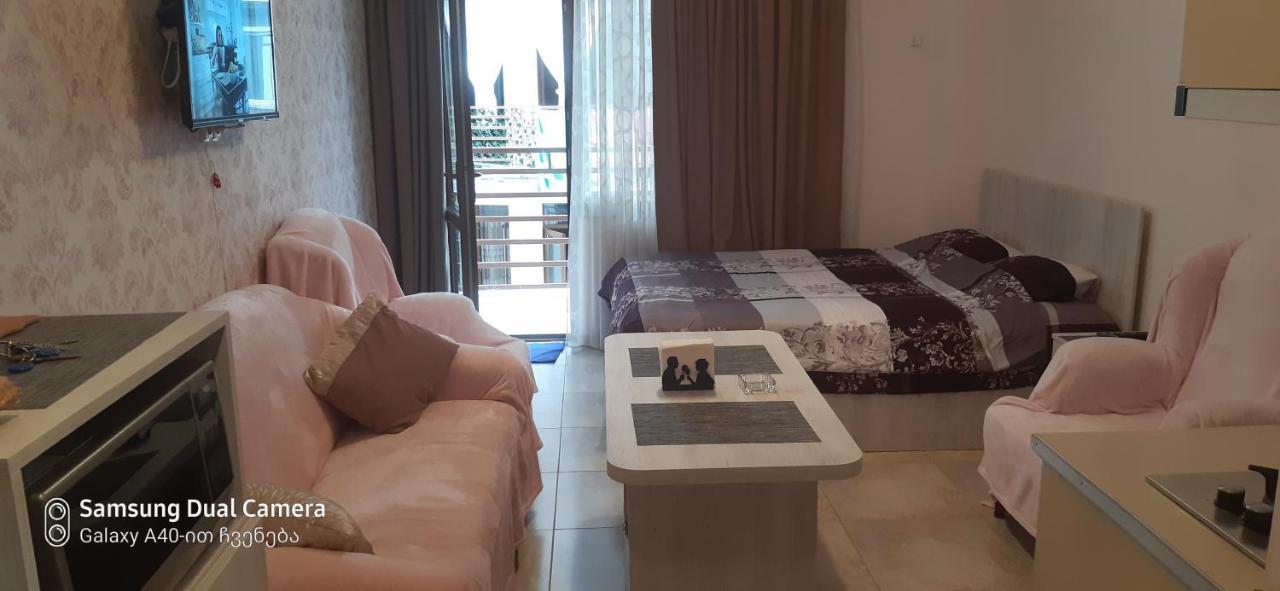 Parkside Apartament Apartment Batumi Ngoại thất bức ảnh